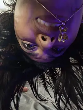 Kaylachannell's Live XXX Chat