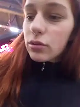 Chat XXX en directo de Lily_Viola