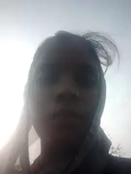 Juhi_Chanwla Show Webcam