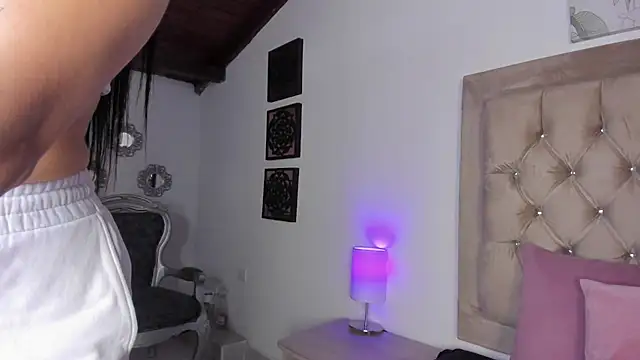 KristalFoxx élő XXX-chatje