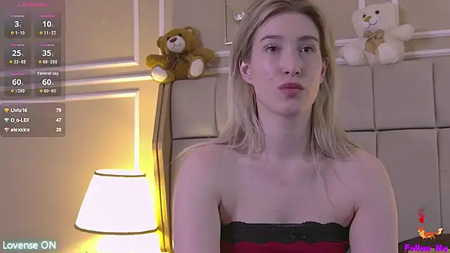 Онлайн чат XXX SerenaBennet