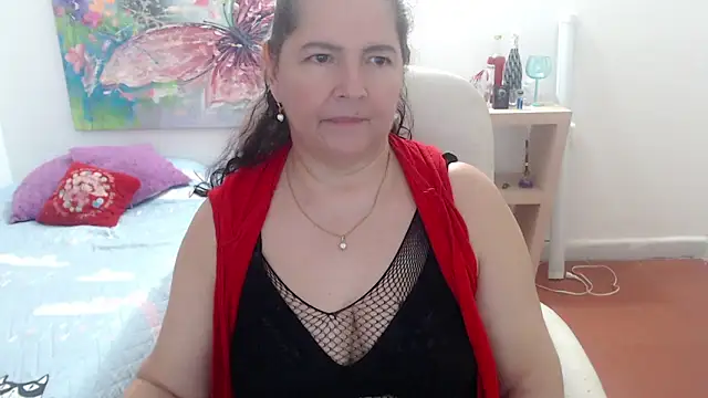 leonela_69: онлайн-секс-чат