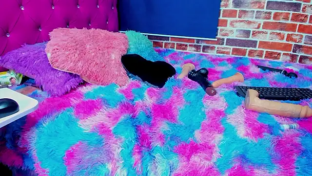 aliaandadara: онлайн-секс-чат