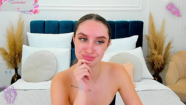 ToriSonn: онлайн-секс-чат