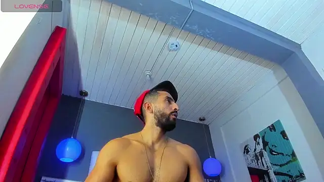 Chat XXX en directo de Yiyo10_