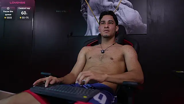 Онлайн чат XXX JakeMoxley