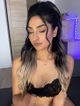 Mia_spicyy Webcam Show