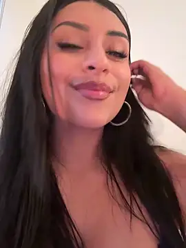 sweetAli_ webkamerás műsora