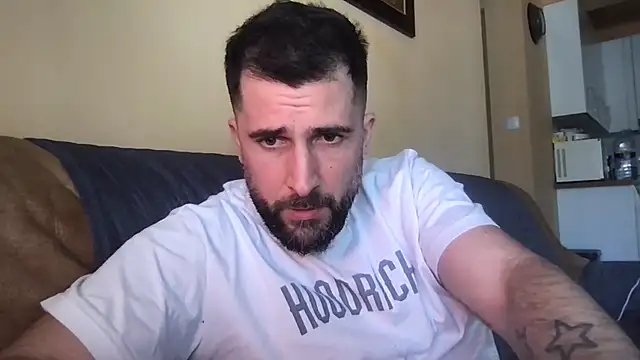 alex877x: διαδικτυακό σόου στην κάμερα