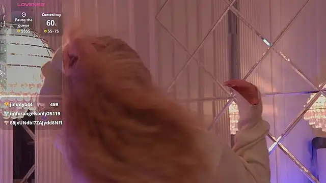 MollyHilton Live XXX-chat