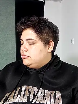 Hailey_Curvy's Webcam Show