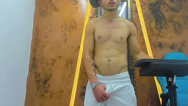 Jhostonex Adlı Modelin Web Kamerası Şovu