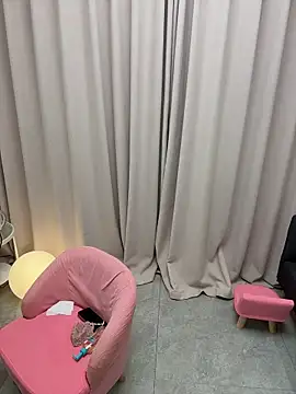 Pokazy przed kamerką – Selenaaaaa-