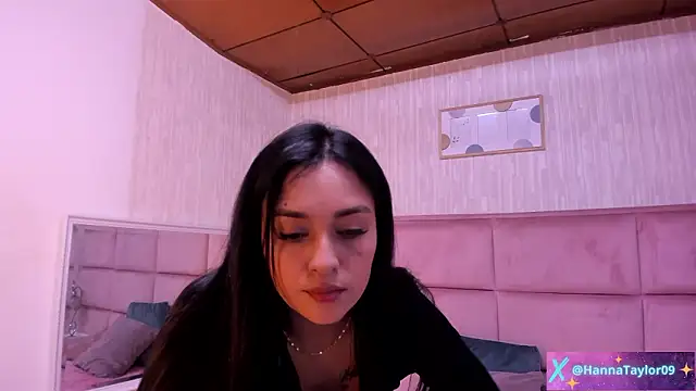 HannaTaylor's Live XXX Chat