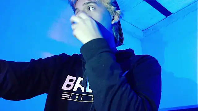 Chat XXX ao vivo de CrisotpherMoretti