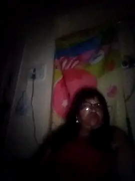 bigbum68: διαδικτυακό σόου στην κάμερα