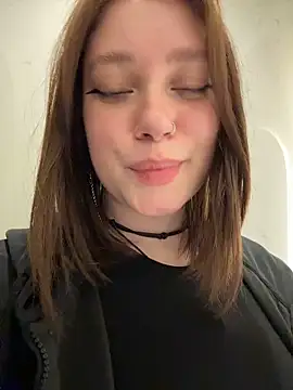 lucy-joy 即時 XXX 聊天