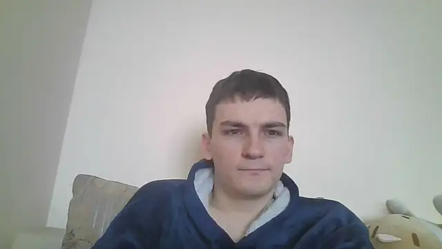 leo_cutie Show in webcam