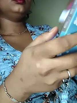 Cute_Baby143: διαδικτυακό σόου στην κάμερα