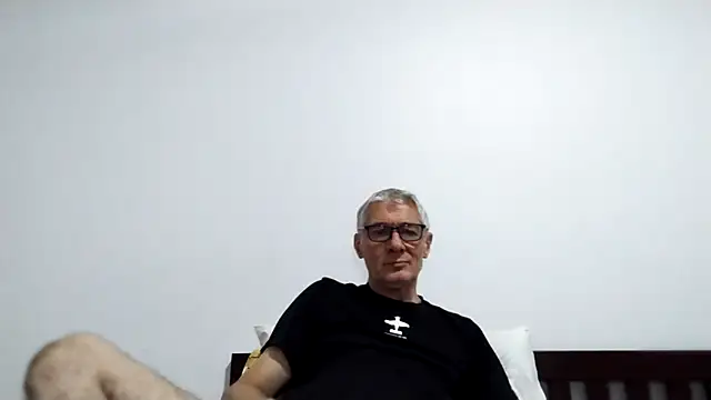 Chat +18 de BIGUNCUTHARDCOCK ao vivo