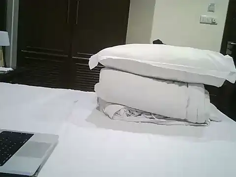 Chat +18 de monty_lonely4u ao vivo