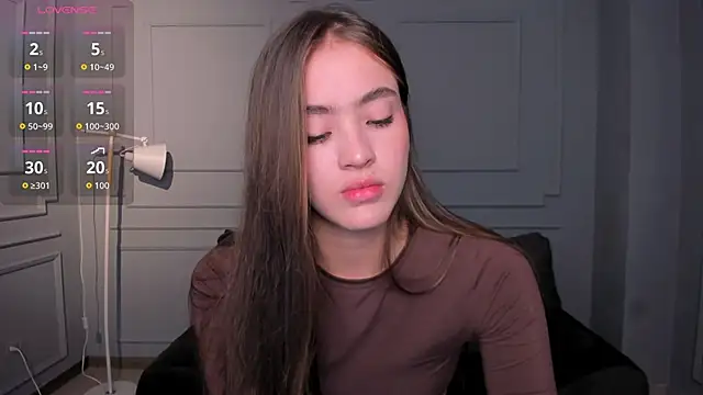 Онлайн чат XXX MaiaCollins