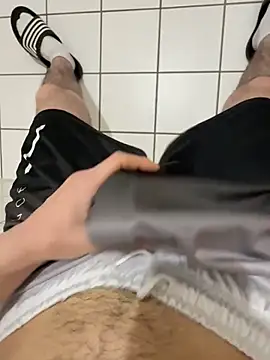 Chat +18 de 19yobigdick ao vivo