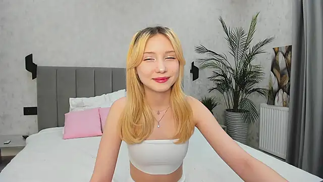 sweet_bl0nde élő XXX-chatje