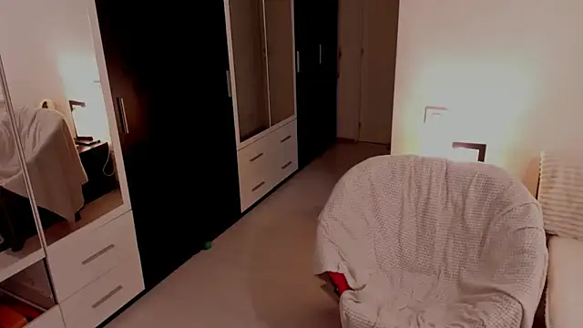 aryahunt1のライブXXXチャット