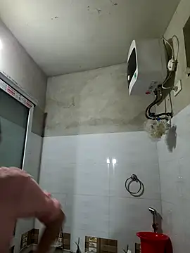 Basanis68 Live XXX Chat