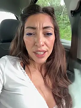 แชท XXX สดของ Amani_thewolf