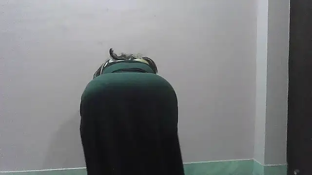 cute_lailaa Adlı Modelin Canlı XXX Sohbeti