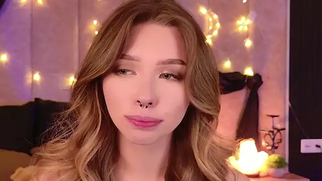 Sierra_Fane Chat XXX live