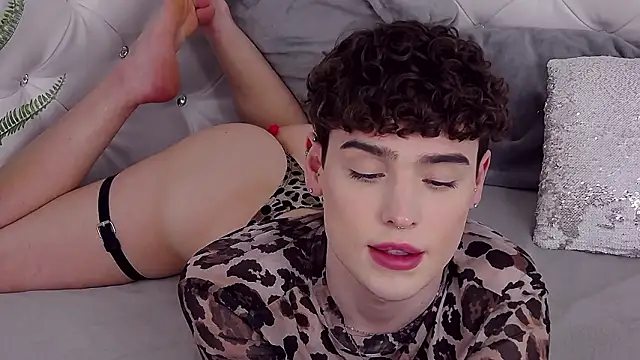 RobbyCharmingn Live XXX chat