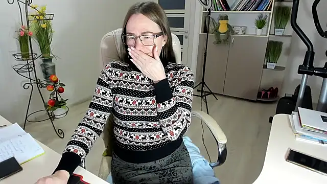 Pokazy przed kamerką – Vika73