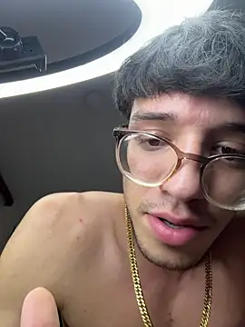 Živý XXX chat ArthurDavies_