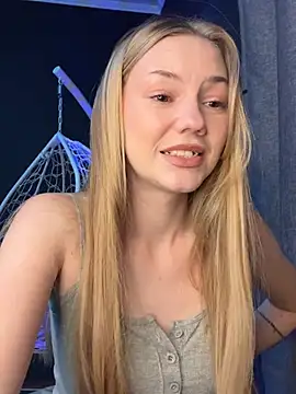 Chat XXX en directo de MilaMoone