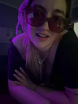 Granlady7 Adlı Modelin Canlı XXX Sohbeti