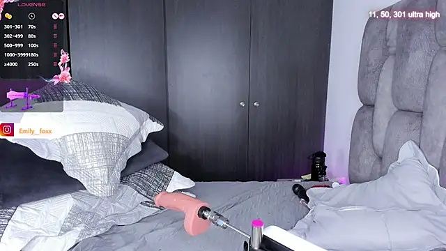 emily_fox1のウェブカメラショー