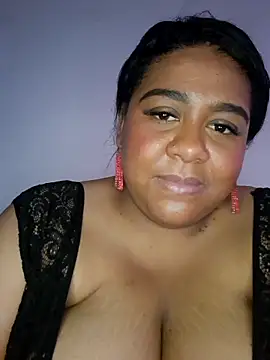 BiancaFollerach Adlı Modelin Canlı XXX Sohbeti