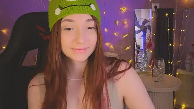 YasmineWest Adlı Modelin Canlı XXX Sohbeti