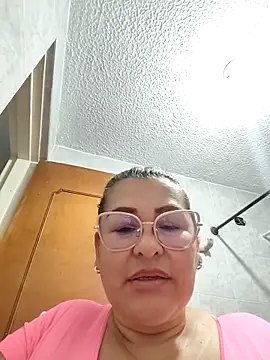 AlexxiaaMat Adlı Modelin Canlı XXX Sohbeti