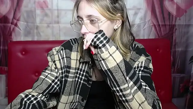 TracyLll Chat XXX live