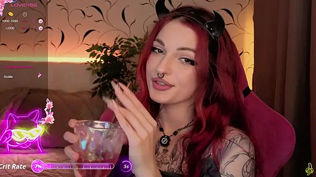 BratzieDarsie Chat XXX live