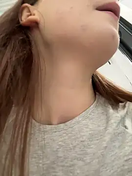 Chat XXX en directo de LilluKatten