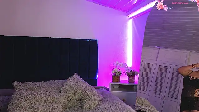 NatashaBlade_: онлайн-секс-чат