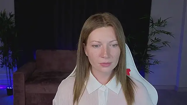 _CrytalWaves_ Adlı Modelin Canlı XXX Sohbeti