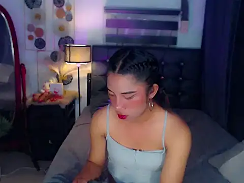 Eacakes 在線直播表演