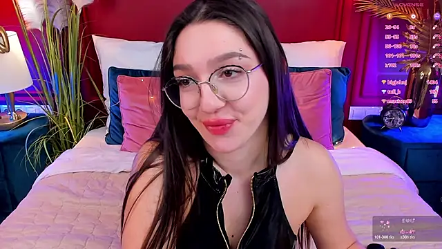 GiaCale Live XXX-chat