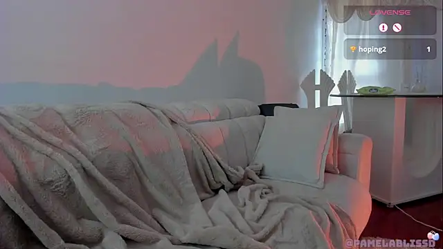 PamelaBliss' Live XXX Chat